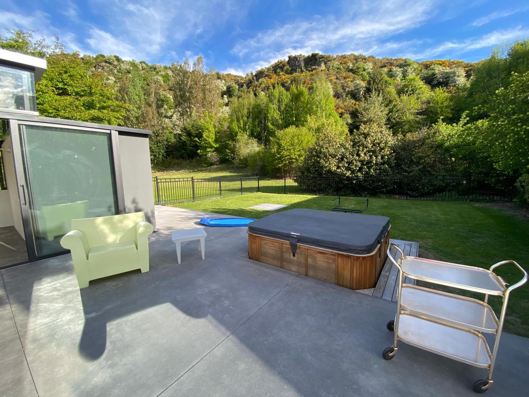 Wharenui Holiday Home By Majordomo Arrowtown Esterno foto